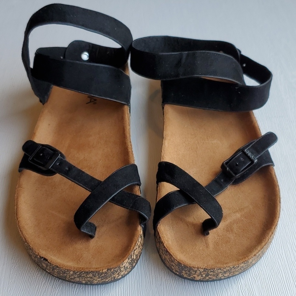 Anna Black Strappy Suede Sandals 8.5 NWOT